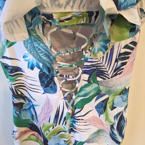 La Blanca Tummy Control Off Shoulder One Piece Floral Swim Suit Size 12 - Picture 7 of 13